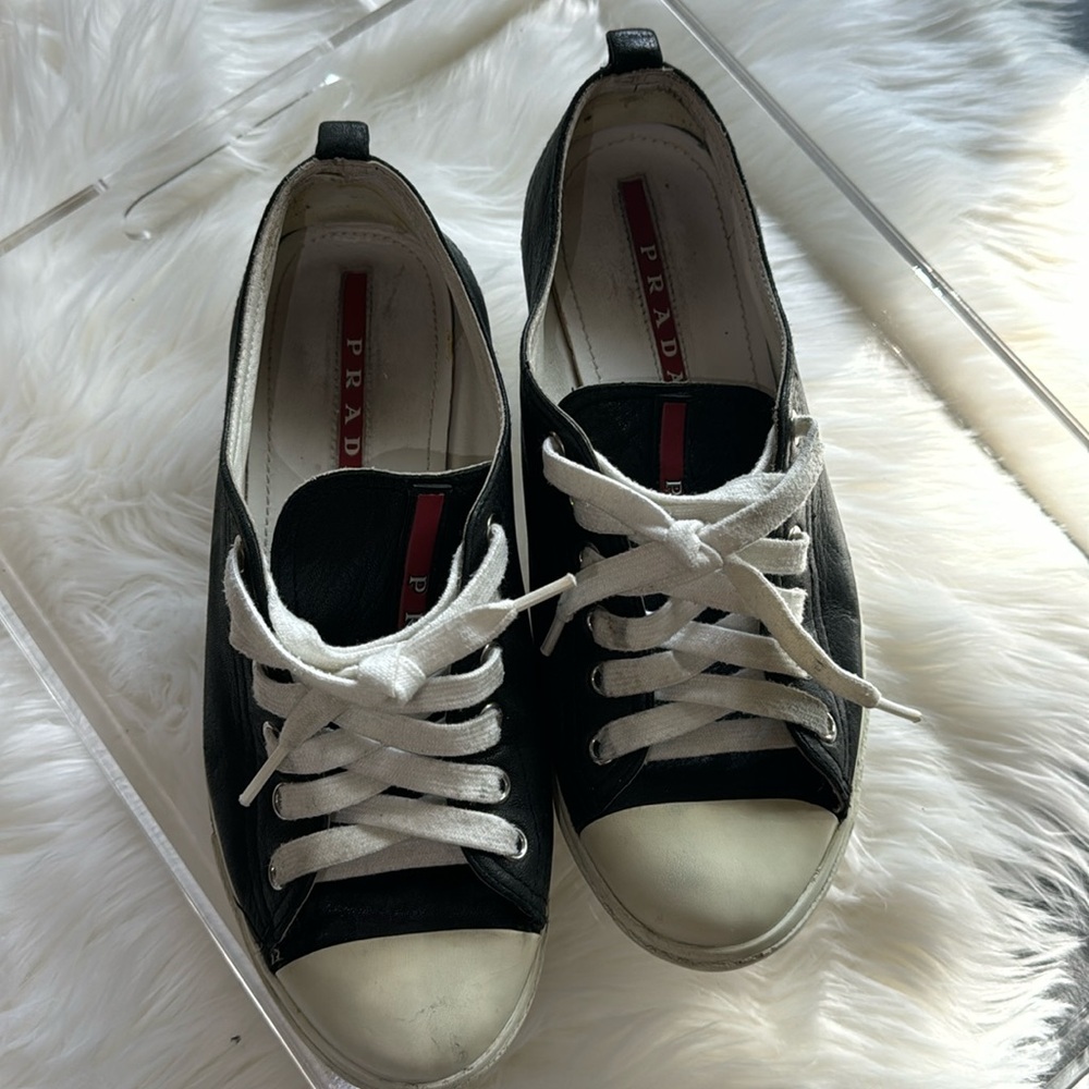 Prada Women's 3E4739 Black & White Leather Sneaker EU 38 US 7.5-8